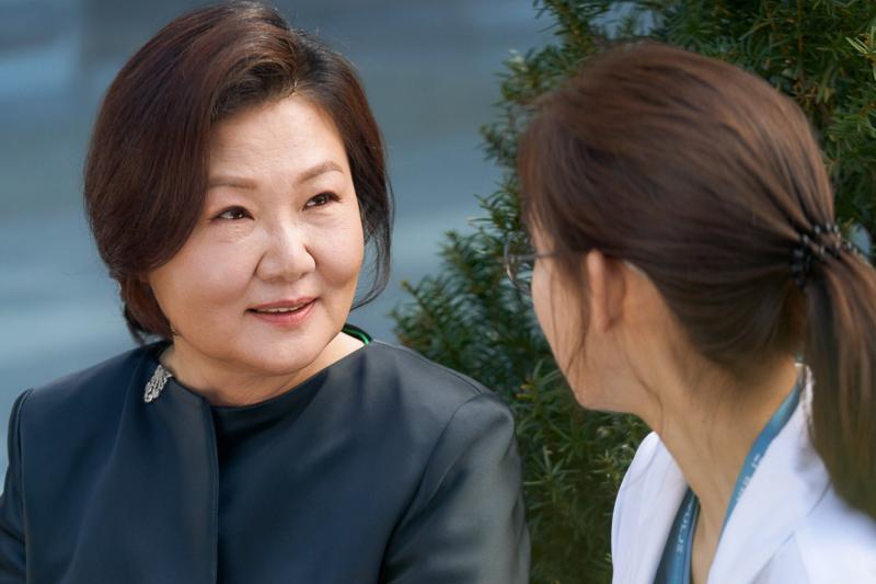 Lam ban cung con anh 1