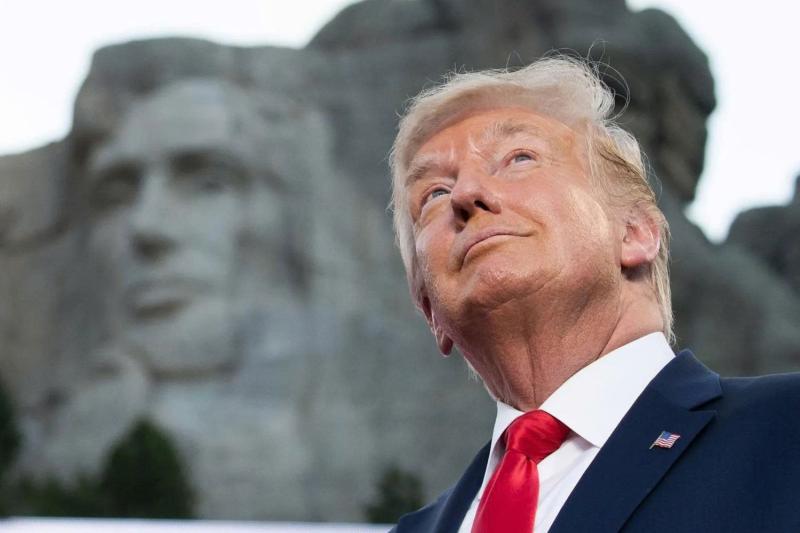 vuon tuong quoc gia, National Garden of American Heroes, Tong thong My Donald Trump,  thue quan Viet My anh 1
