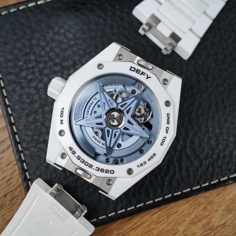 dong ho tuan,  on wrist,  Khuon mat 25.000 USD,  Louis Erard, anh 7