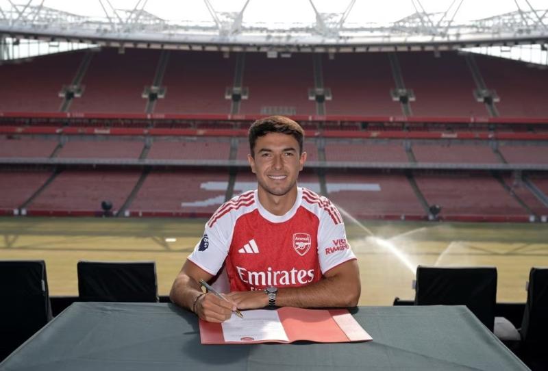 Doi hinh trong mo Arsenal anh 6