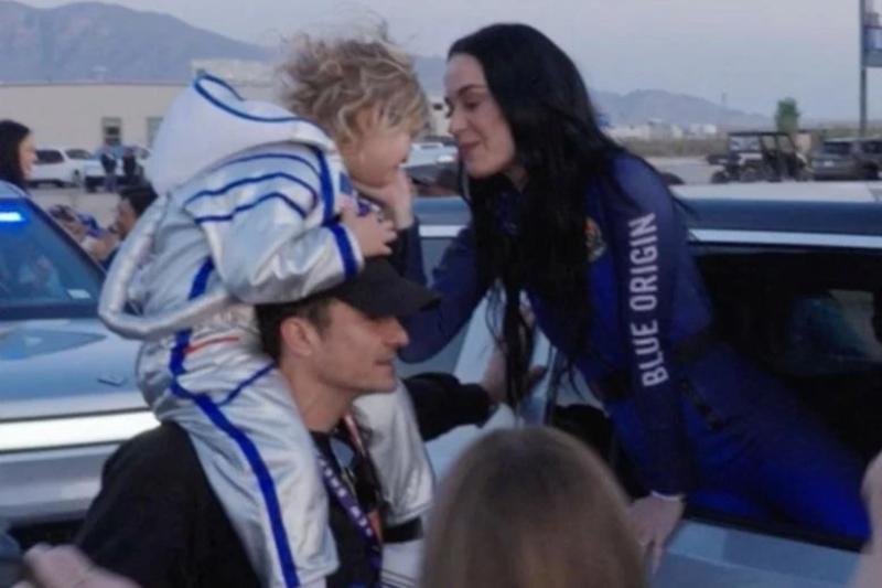 Katy Perry,  Orlando Bloom,  giai tri anh 1