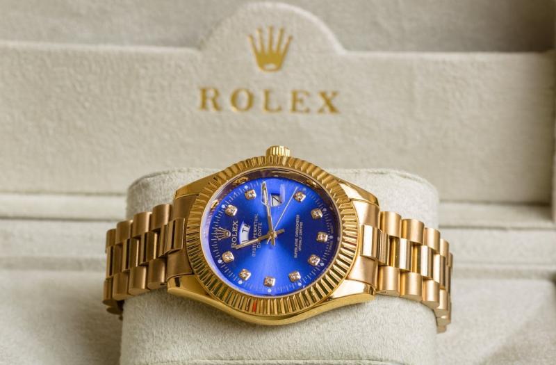 hang gia,  hang nhai,  Dong ho Rolex,  tui Louis Vuitton,  Rolex fake, anh 2