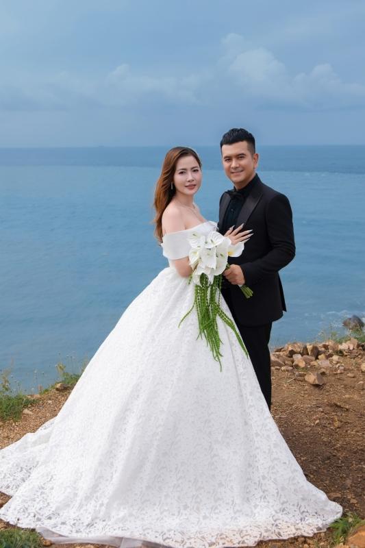 Hung Thuan cuoi anh 5