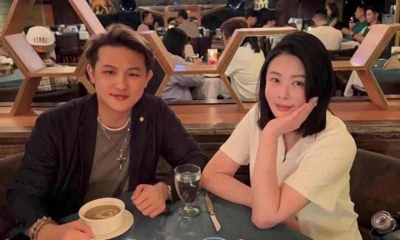 Tieu Thuc Than,  bom sex,  Luong hien an anh 1