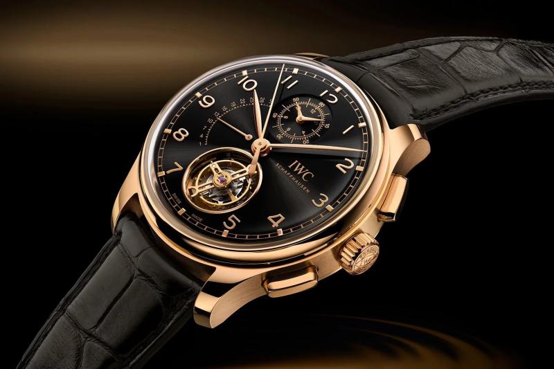 dong ho tuan,  on wrist,  Khuon mat 25.000 USD,  Louis Erard, anh 4