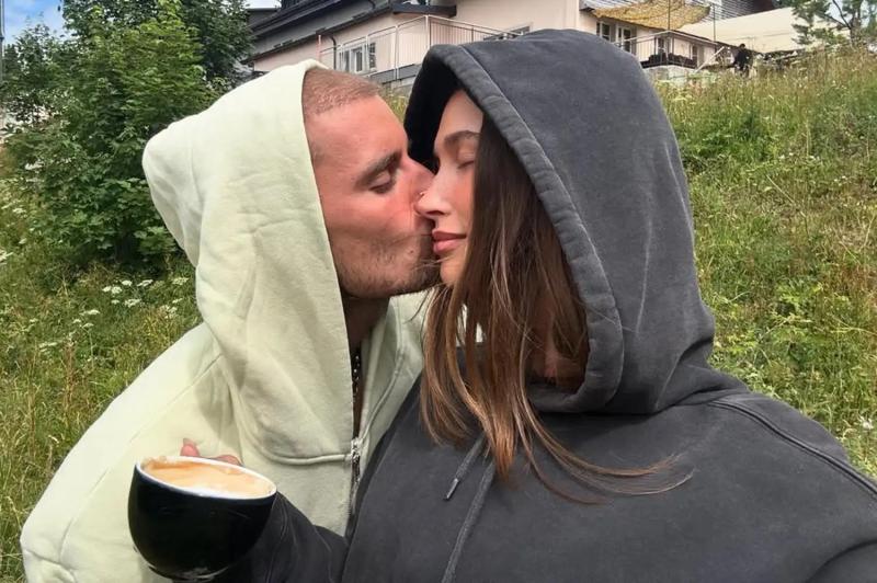 Hailey Bieber,  Justin Bieber anh 1