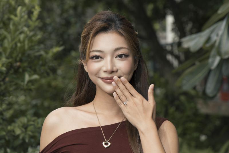 Katleen Phan Vo,  mon phai Vinh Xuan,  ban trai Phan Vo anh 8