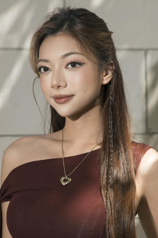 Katleen Phan Vo,  mon phai Vinh Xuan,  ban trai Phan Vo anh 3