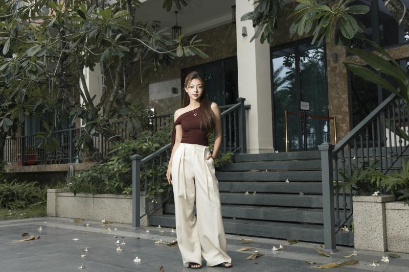 Katleen Phan Vo,  mon phai Vinh Xuan,  ban trai Phan Vo anh 7