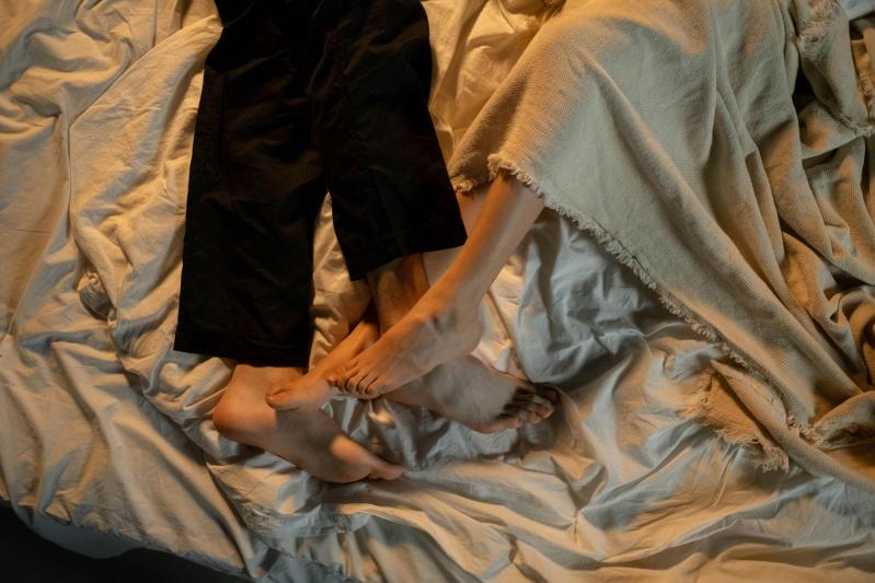 tinh duc van phong,  sex van phong,  ngay nghi tinh duc anh 2