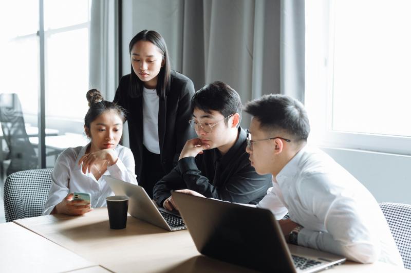 tuyen dung nuoc ngoai,  nhan su nuoc ngoai,  nhan su remote,  freelancer anh 2