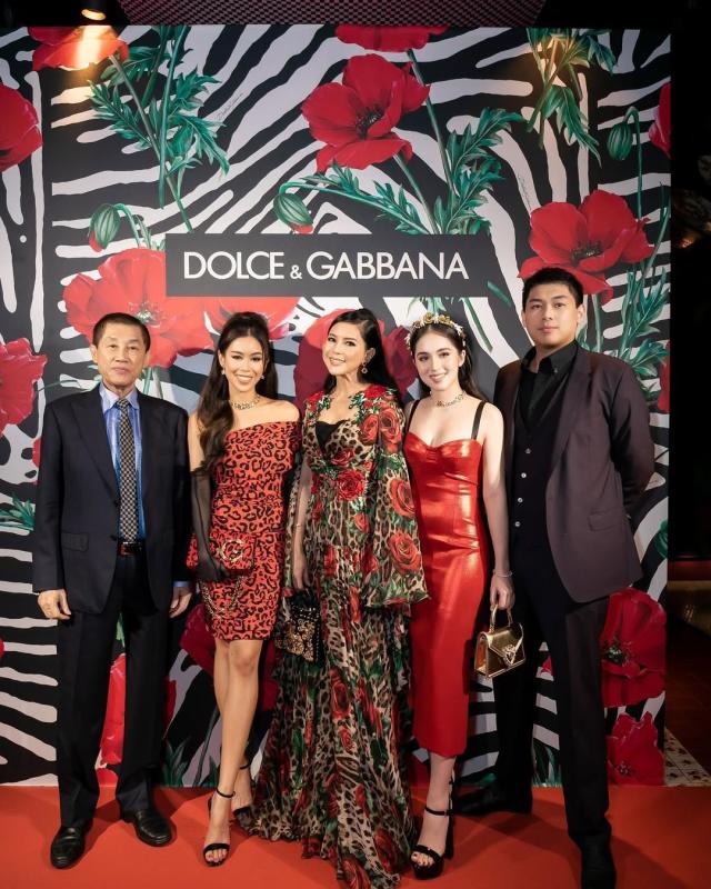 Hieu Nguyen,  Marie Tram Anh,  William Hieu Nguyen,  Tien Nguyen,  ban gai Hieu Nguyen anh 3
