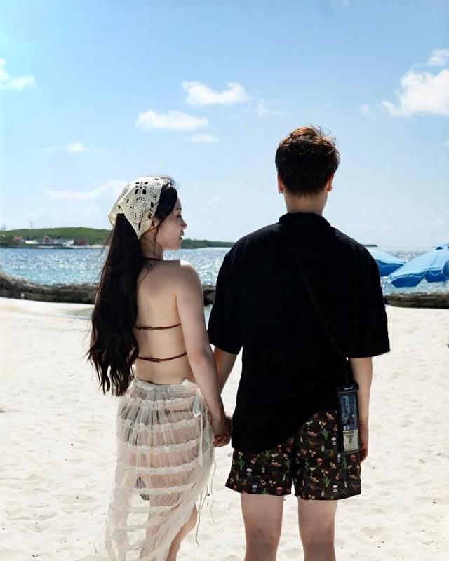 Ga Tay Tay, Ga Tay Tay lay chong,  Ga Tay Tay cuoi anh 6