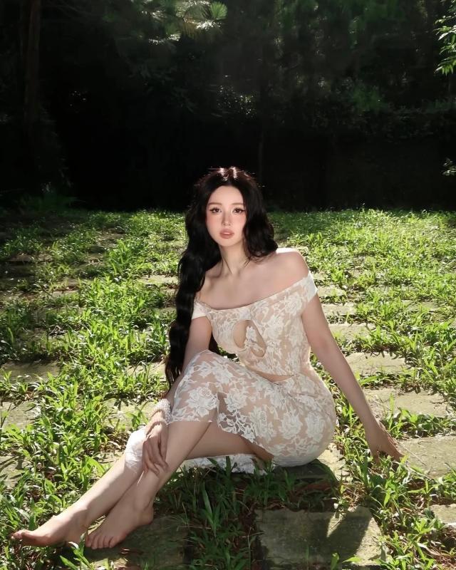 Newsfeed Rate,  Diep Le,  Diep Le cuoi,  Tam Tit,  hot girl 9X,  Ngoc Thanh Tam anh 7