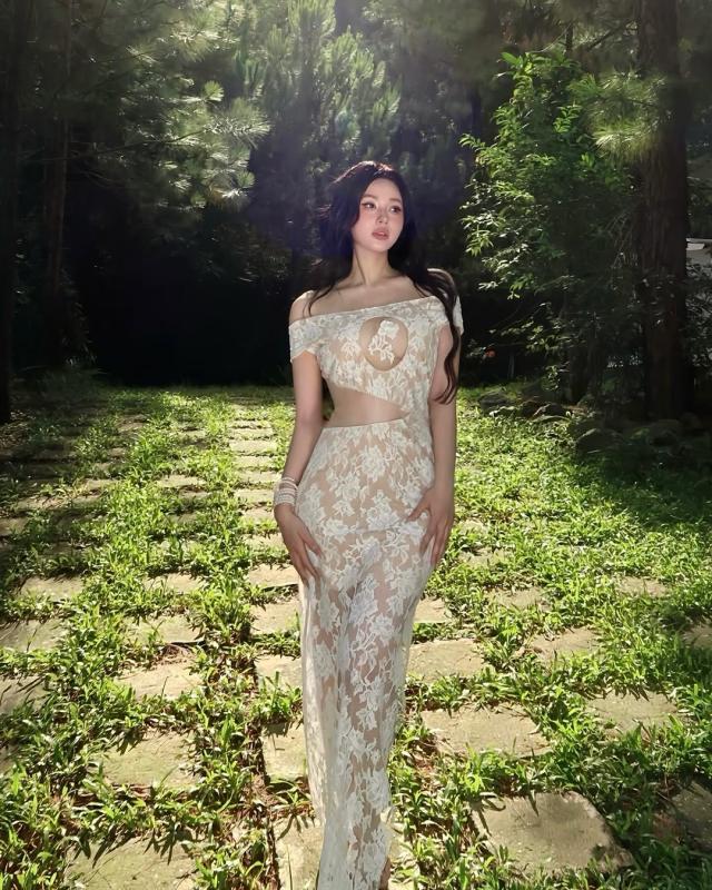 Newsfeed Rate,  Diep Le,  Diep Le cuoi,  Tam Tit,  hot girl 9X,  Ngoc Thanh Tam anh 6