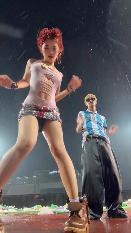 Newsfeed Rate,  Diep Le,  Diep Le cuoi,  Tam Tit,  hot girl 9X,  Ngoc Thanh Tam anh 10