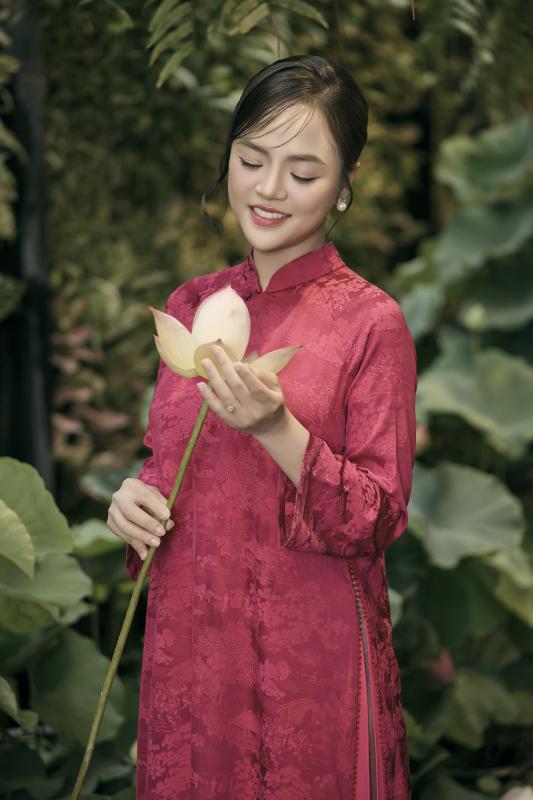 Huong Ly anh 10