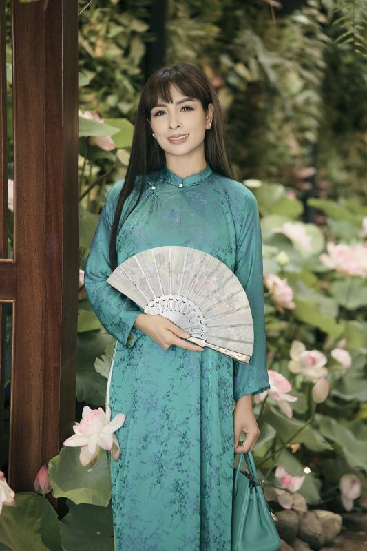 Huong Ly anh 11