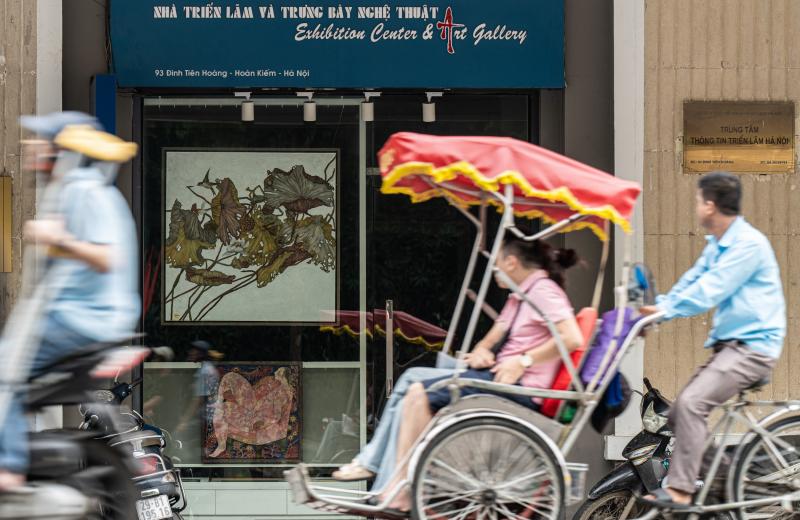 gallery Trang Tien dong cua,  phong tranh Ha Noi,  dong cua trien lam,  chi phi mat bang,  thue mat bang,  bat dong san anh 5