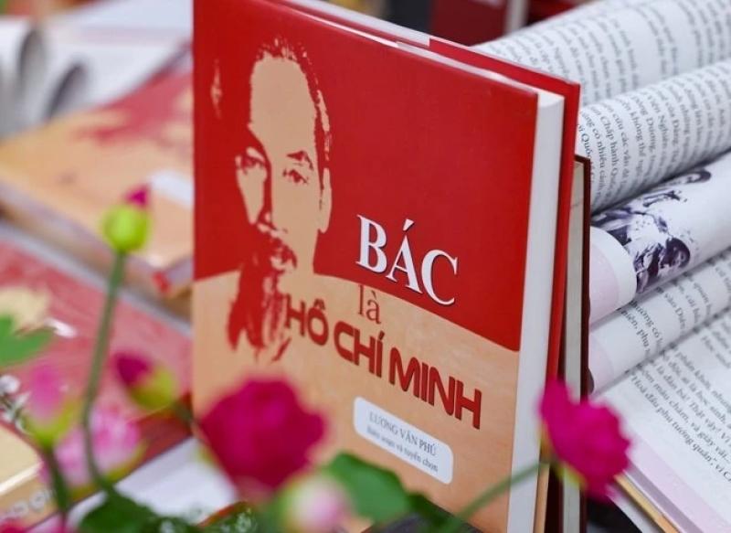 Bac Ho anh 2