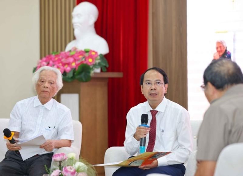 Bac Ho anh 3