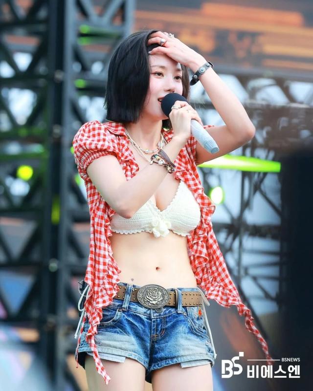 nu than waterbomb eun bi anh 3