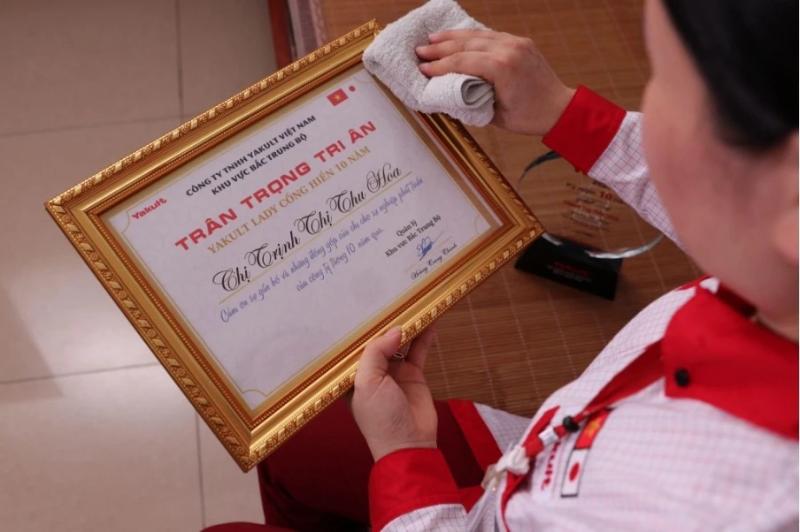 Yakult anh 3