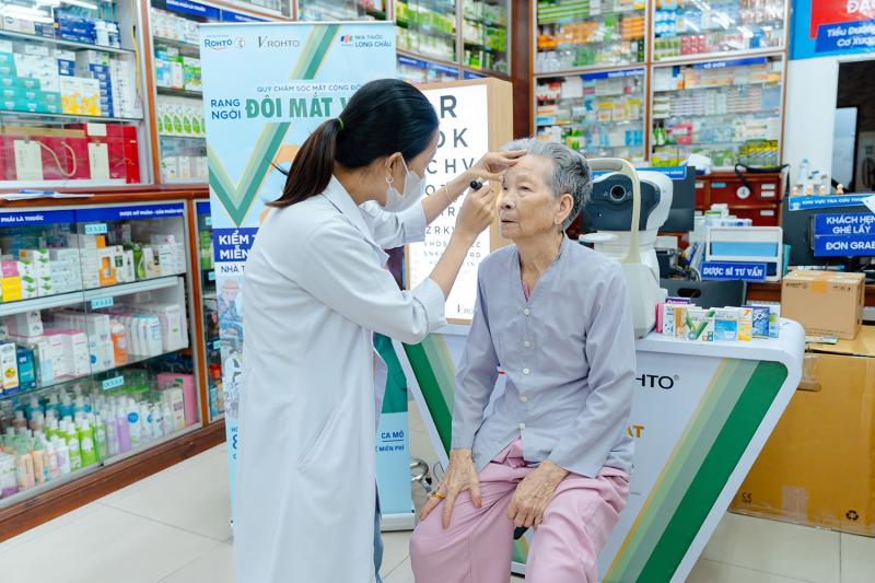 Long Chau anh 2