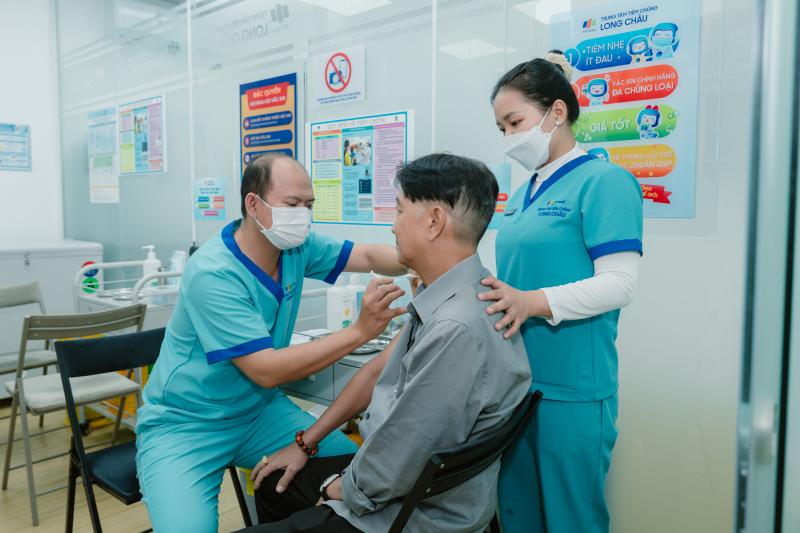 Tiem chung Long Chau anh 2