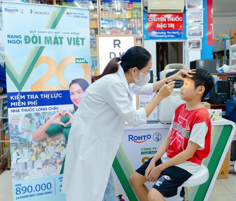 Long Chau anh 1