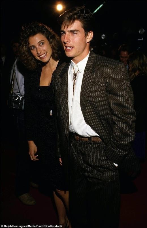 Tom Cruise hen ho anh 2