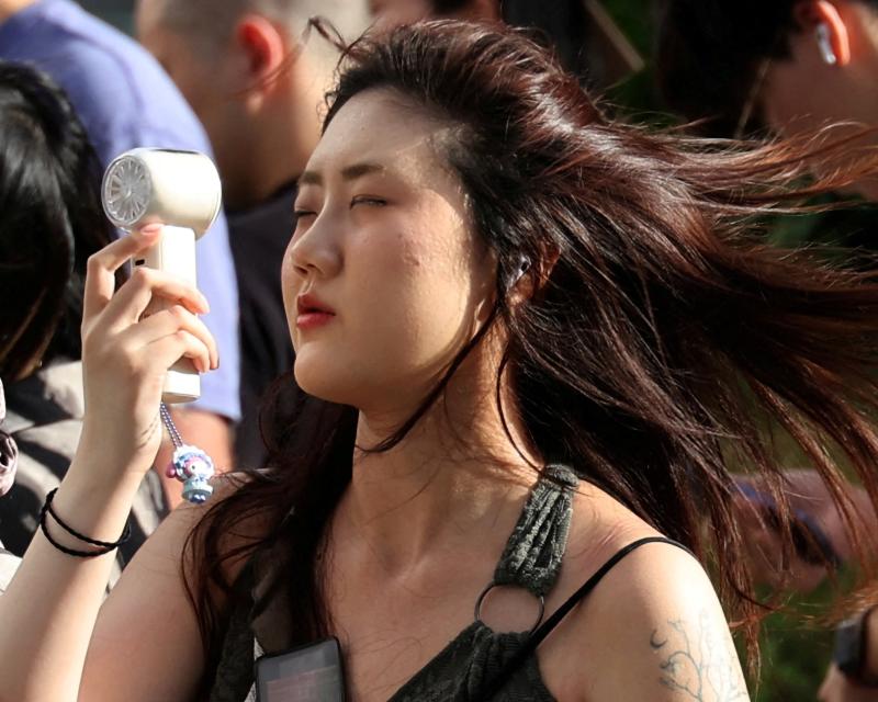 thoi tiet cuc doan anh 4