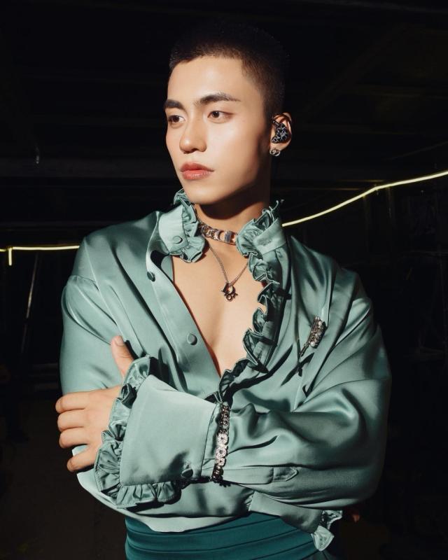 MONO phong cach anh 3