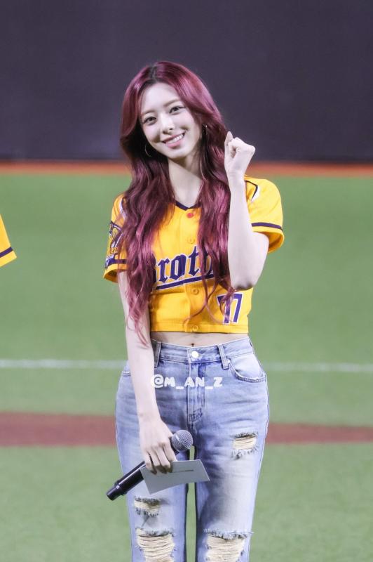 ITZY Yuna anh 1