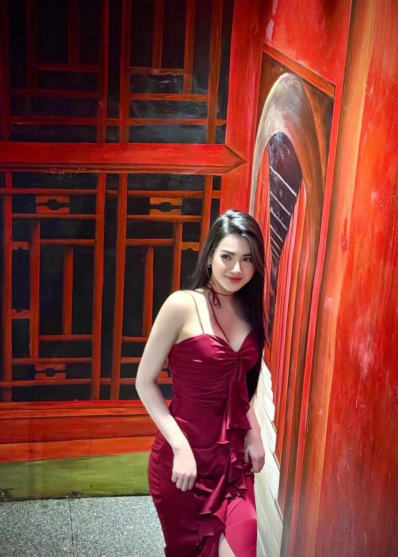 Cong an girl pho anh 3