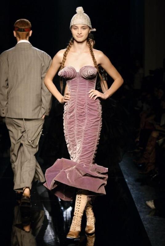Kylie Jenner,  Kardashian,  Madonna,  Jean Paul Gaultier anh 6