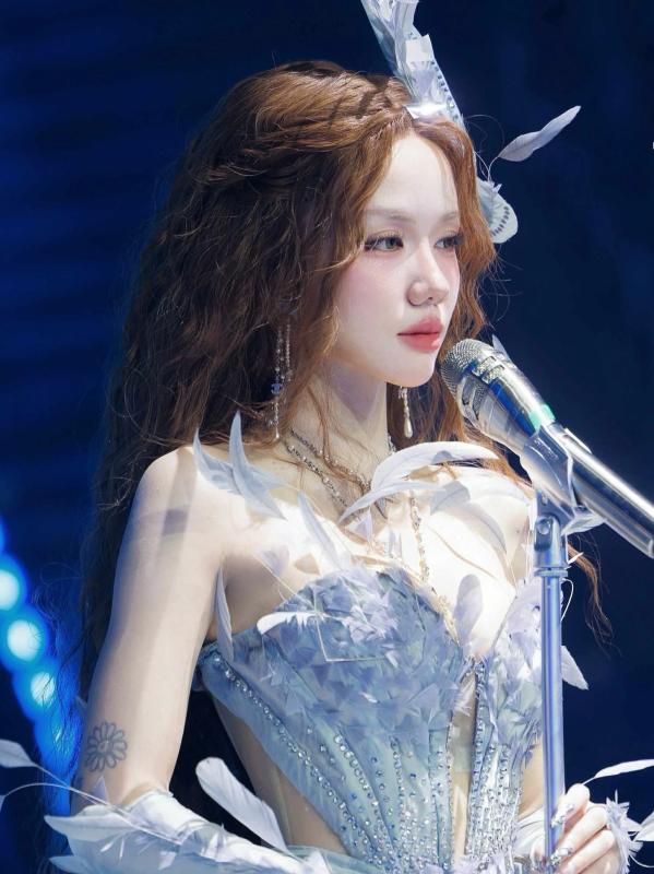 Em xinh anh 2
