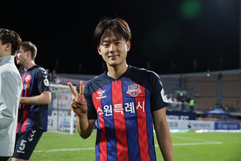 Lee Seung-woo anh 1