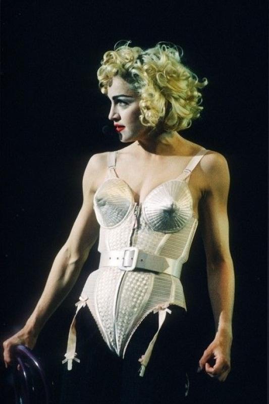 Kylie Jenner,  Kardashian,  Madonna,  Jean Paul Gaultier anh 4