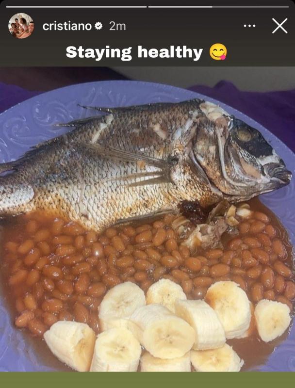 Bua an cua Ronaldo anh 1