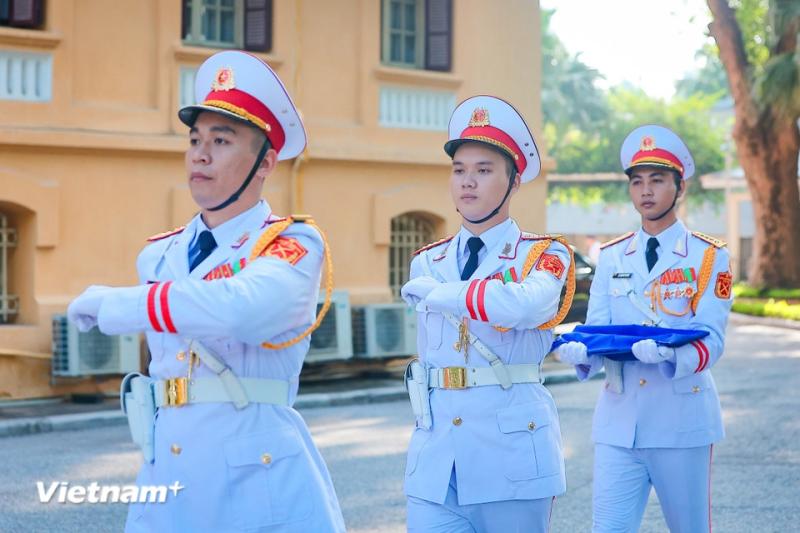 Le Thuong co ASEAN anh 2