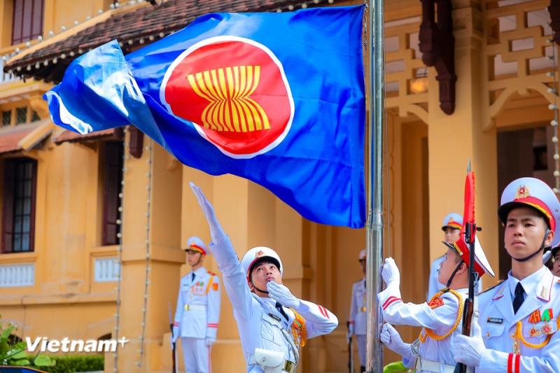 Le Thuong co ASEAN anh 6